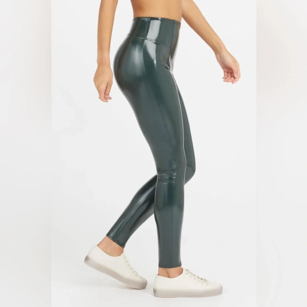 Spanx Faux Patent Leather Leggings in Green Sz. Small - Picture 3 of 9